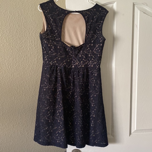 Sexy navy lace with nude lining. - Picture 2 of 6